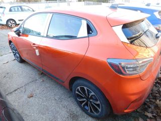 Renault Clio TCe 90 X-Tronic Techno