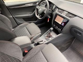 Skoda Octavia 2.0 TDI RS 4x4 ACC LED AHK DAB FLA NAV  RS