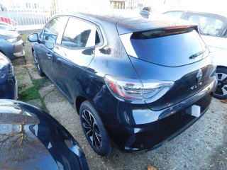 Renault Clio TCe 90 X-Tronic Techno