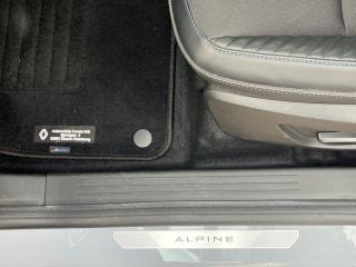Renault Captur II 1.3 TCe 160 Mild-Hybr. Esprit Alpine   1.3 TCe 160 Mild-Hybrid EU6e Esprit Alpine GPF