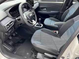 Dacia Sandero Neues Modell TCe 100 Journey Drivingp. / Winterp.