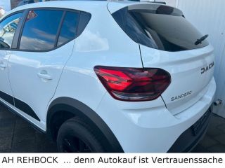 Dacia Sandero III Stepway Extreme Black & White  Stepway Extreme
