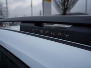 Dacia Sandero III TCe 90 CVT Stepway Extreme Sitzhei. Reserverad   Stepway Extreme