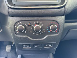 Dacia Lodgy 1.3 TCe 130 Stepway Plus 7 Sitzer Navi   Stepway Plus