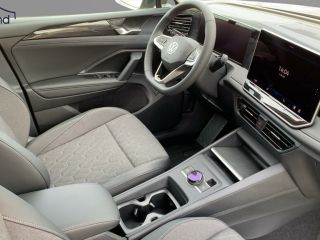 VW Tiguan III 2.0 TDI DSG LED AHK Kamera Keyless ADVANCED