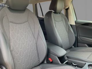 VW Tiguan III 2.0 TDI DSG LED AHK Kamera Keyless ADVANCED