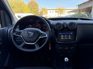 Dacia Dokker SCe 100 Stepway Sitzh. RFK 1Hd. 1.6 SCe 100 EU6 Stepway