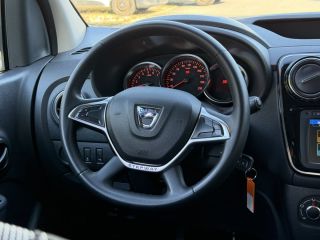 Dacia Dokker SCe 100 Stepway Sitzh. RFK 1Hd. 1.6 SCe 100 EU6 Stepway