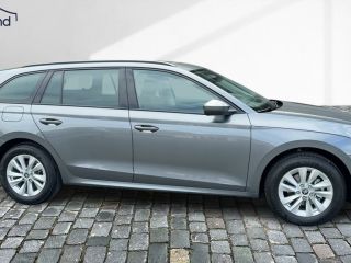 Skoda Octavia IV Combi 2,0 TDI DSG Selection LED ACC SELECTION