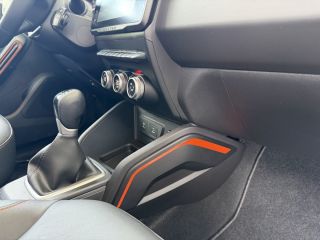 Dacia Duster II 1.3 TCe 150 Extreme Automatik Sitzh. AHK RFK   Extreme