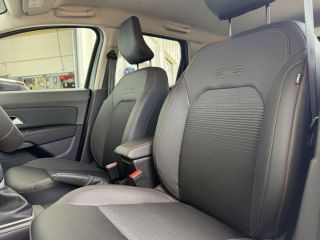 Dacia Duster II 1.3 TCe 150 Extreme Automatik Sitzh. AHK RFK   Extreme