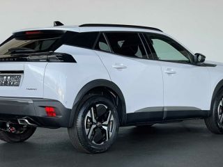 Peugeot 2008 II 1,2 MHEV ALLURE AHK ALU DAB LED NAVI KA ALLURE
