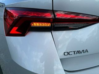 Skoda Octavia IV Combi 2,0 TDI DSG Selection LED ACC SELECTION