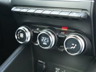 Renault Captur II TCe 160 Rive Gauche Automatik AHK 1Hd. 1.3 TCe 160 Mild-Hybrid EU6d Rive Gauche