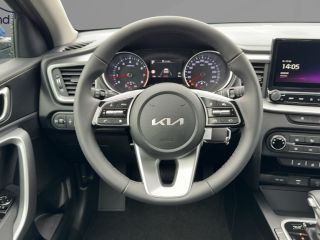 Kia cee'd CEED III 1.5 T-GDi DCT Best Alarm DAB Klima NAV BEST