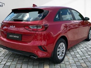 Kia cee'd CEED III 1.5 T-GDi DCT Best Alarm DAB Klima NAV BEST