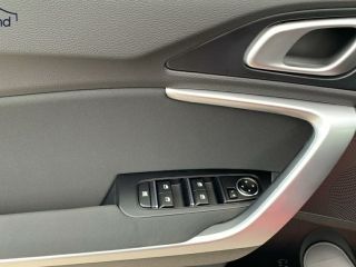 Kia cee'd CEED III 1.5 T-GDi DCT Best Alarm DAB Klima NAV BEST