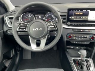 Kia cee'd CEED III 1.5 T-GDi DCT Best Alarm DAB Klima NAV BEST