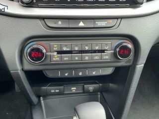 Kia cee'd CEED III 1.5 T-GDi DCT Best Alarm DAB Klima NAV BEST