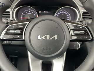 Kia cee'd CEED III 1.5 T-GDi DCT Best Alarm DAB Klima NAV BEST