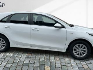 Kia cee'd CEED III 1.5 T-GDi DCT Best Alarm DAB Klima NAV BEST