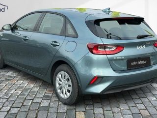 Kia cee'd CEED III 1.5 T-GDi DCT Best Alarm DAB Klima NAV BEST