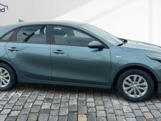 Kia cee'd CEED III 1.5 T-GDi DCT Best Alarm DAB Klima NAV BEST