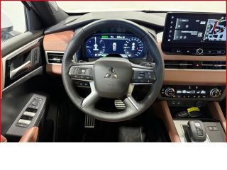 Mitsubishi Plug-in Hybrid Outlander 2.4 PHEV Top+Luxury*Leder+AHK+Automatik+Dig.Cockpit+Massage+Sitzhzg+Sitzklima