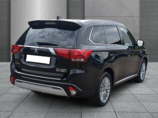 Mitsubishi Plug-in Hybrid Outlander PHEV 2.4 MIVEC  TOP Navi+Leder
