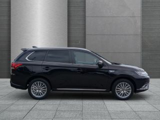Mitsubishi Outlander PHEV 2.4 MIVEC  TOP Navi+Leder
