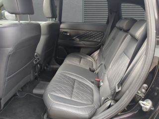 Mitsubishi Outlander PHEV 2.4 MIVEC  TOP Navi+Leder