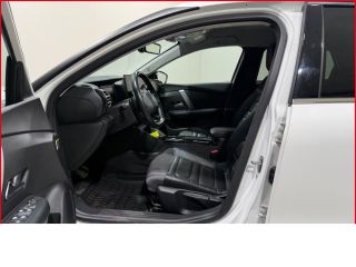 Citroën C4 Shine Automatik+8-fach bereift+360 Kamera+LenkradHZG+HUD+SitzHZG+Klimaautom