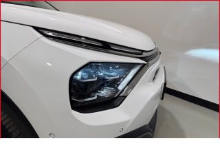 Citroën C4 Shine Automatik+8-fach bereift+360 Kamera+LenkradHZG+HUD+SitzHZG+Klimaautom