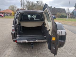 Mitsubishi Pajero 5trg.  3.2 DI-D 4WD TOP AHK+Standheizung+Klimaauto+Navi
