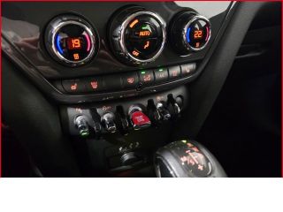 Mini One Countryman Park-Assistent+8fach bereift+SitzHZG+Parksensoren v&h+Lederlenkrad+Klimaautom