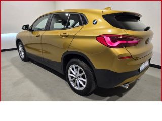 BMW X2 sDrive 20 i Advantage+Automatik+Allwetter+PDC+Navi+Klima+Lenkradhzg+Parkass.
