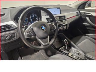 BMW X2 sDrive 20 i Advantage+Automatik+Allwetter+PDC+Navi+Klima+Lenkradhzg+Parkass.