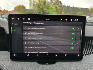 Skoda Superb Combi 2.0 TDI DSG Selection AHK schwenkbar+Winterpaket