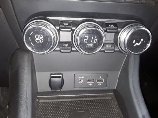 Renault Captur II TCe 100 Intens Ganzjahresreifen