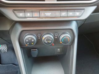 Dacia Sandero TCe 90 Expression PDC SHZ ALU RFK LED