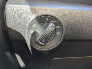 Skoda Superb Combi 2.0 TDI DSG Selection AHK+NAVI+KAM+EL.HECKKL...