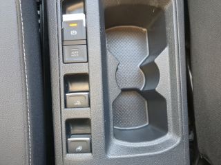 Skoda Superb Combi 2.0 TDI DSG Selection AHK+NAVI+KAM+EL.HECKKL...