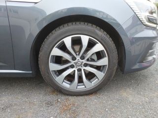 Renault Megane Grandtour  TCe 140 EDC Techno+SHZ+LKHZ+GJR