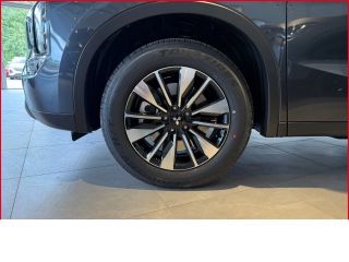 Mitsubishi Plug-in Hybrid Outlander 2,4 Diamant PLUS+4WD+PDC+Sitzhzg+Lenkradhzg+Leder+Tempomat+Navi
