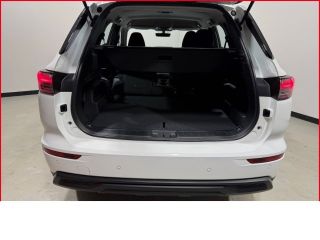 Mitsubishi Outlander 2,4 BASIS 4WD+Klima+LED+PDC+Tempomat+Totwinkel+360Grad-Kamera