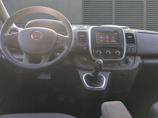 Skoda Superb Combi 2.0 TDI DSG Selection AHK schwenkbar+Winterpaket