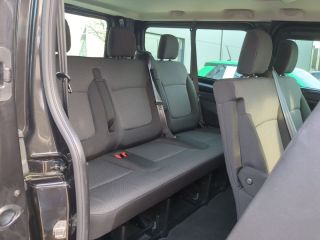 Skoda Superb Combi 2.0 TDI DSG Selection AHK schwenkbar+Winterpaket