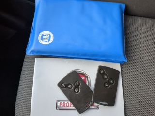 Skoda Superb Combi 2.0 TDI DSG Selection AHK schwenkbar+Winterpaket