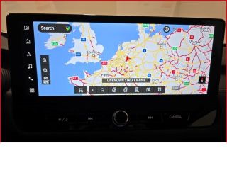 Mitsubishi Plug-in Hybrid Outlander 2,4 TOP 2-Fabrig+4WD Sitzhzg v&h+E-Sitze+Klimasitze+PANO+Digitaler.Innenspiegel