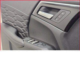 Mitsubishi Plug-in Hybrid Outlander 2,4 TOP 2-Fabrig+4WD Sitzhzg v&h+E-Sitze+Klimasitze+PANO+Digitaler.Innenspiegel